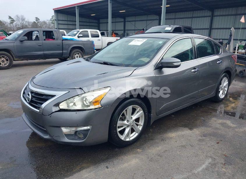 Photo 2 of 2015 Nissan Altima 2.5 SL (VIN 1N4AL3AP2FN373339)