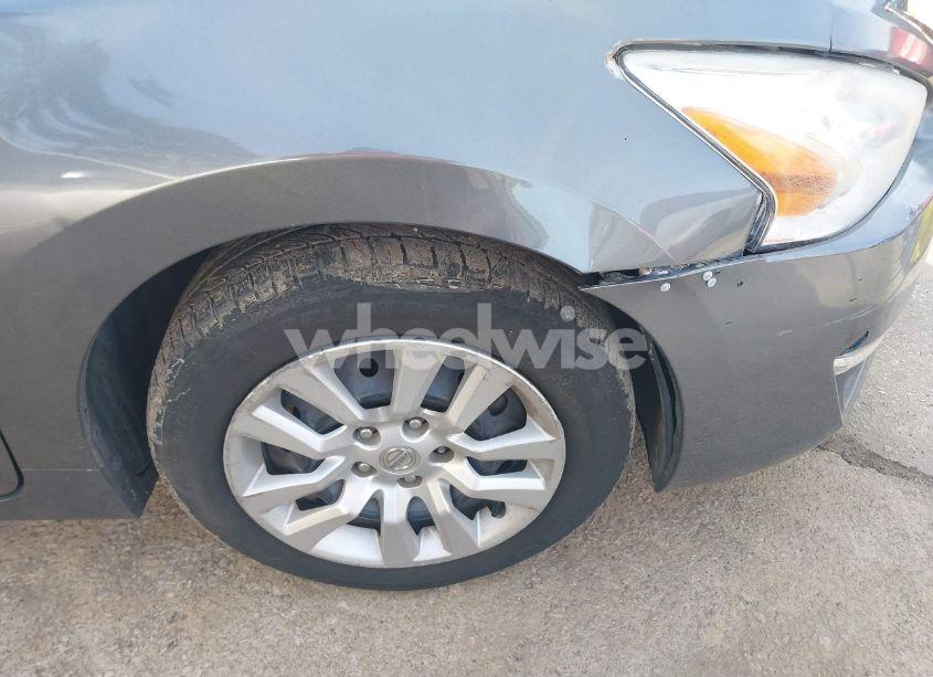 Photo 6 of 2015 Nissan Altima 2.5 S (VIN 1N4AL3AP2FN375608)