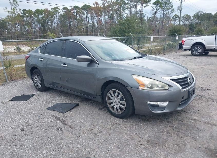 2015 Nissan Altima 2.5/2.5 S/2.5 SL/2.5 SV (VIN 1N4AL3AP2FN375897) main photo