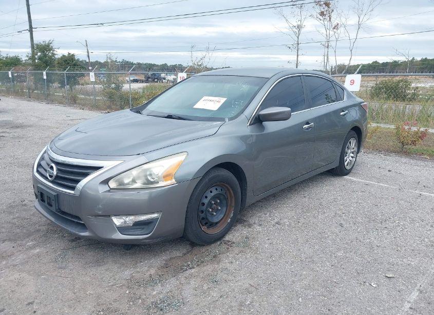 Photo 2 of 2015 Nissan Altima 2.5/2.5 S/2.5 SL/2.5 SV (VIN 1N4AL3AP2FN375897)