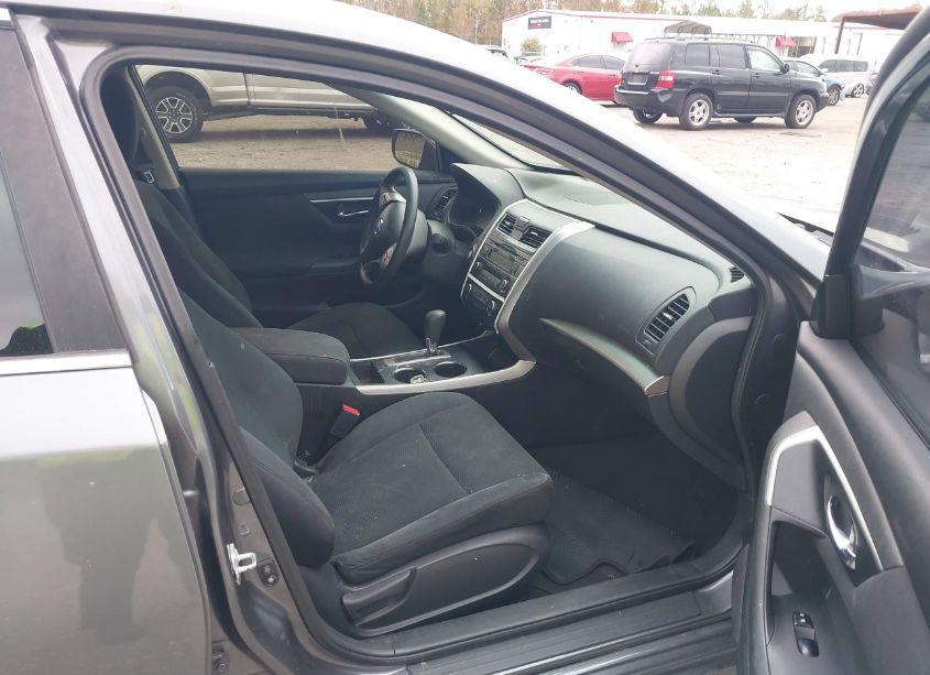 Photo 5 of 2015 Nissan Altima 2.5/2.5 S/2.5 SL/2.5 SV (VIN 1N4AL3AP2FN375897)