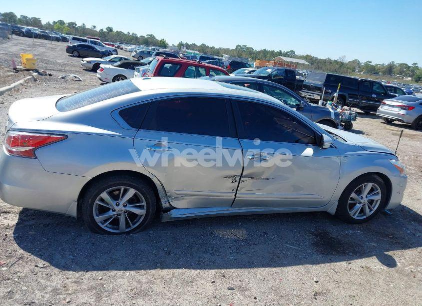 Photo 13 of 2015 Nissan Altima 2.5 SL (VIN 1N4AL3AP2FN376810)