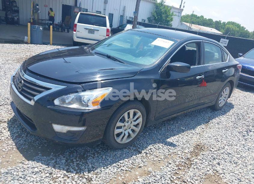 Photo 2 of 2015 Nissan Altima 2.5 S (VIN 1N4AL3AP2FN379660)