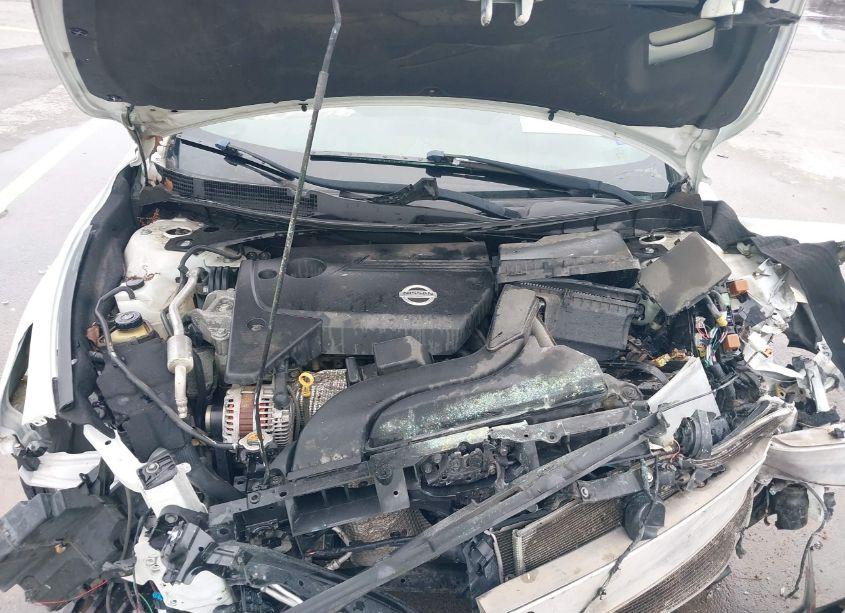 Photo 10 of 2015 Nissan Altima 2.5/2.5 S/2.5 SL/2.5 SV (VIN 1N4AL3AP2FN386947)