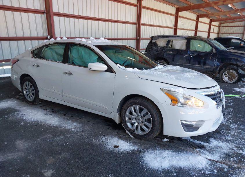2015 Nissan Altima 2.5 S (VIN 1N4AL3AP2FN387449) main photo