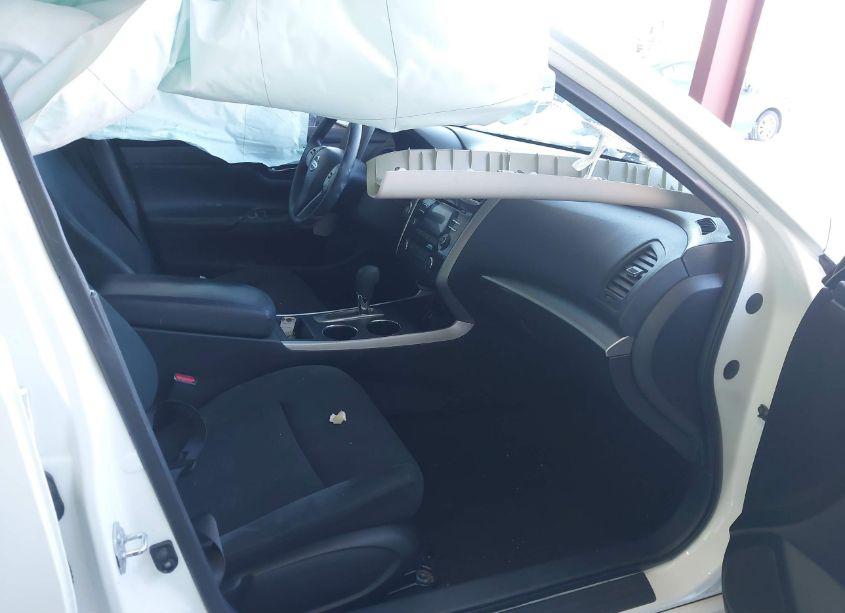 Photo 5 of 2015 Nissan Altima 2.5 S (VIN 1N4AL3AP2FN387449)