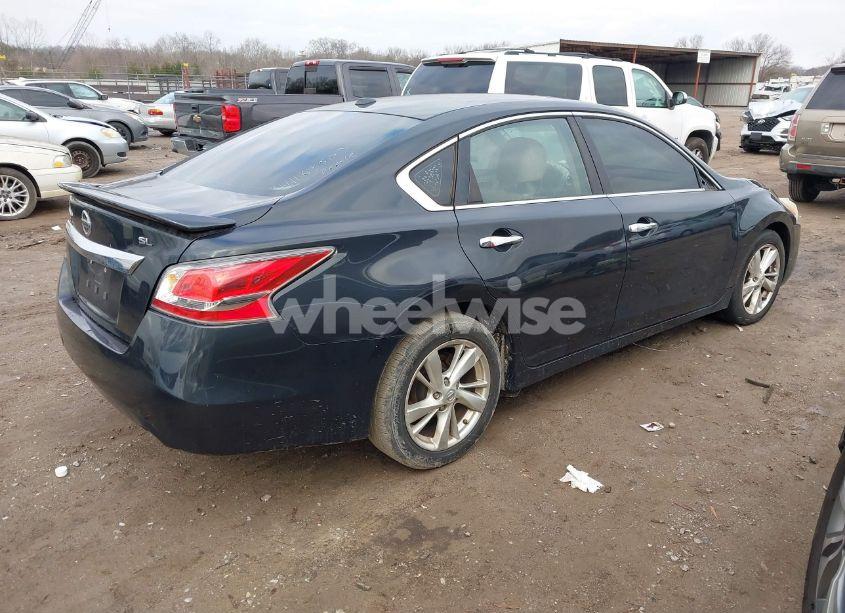 Photo 4 of 2015 Nissan Altima 2.5/2.5 S/2.5 SL/2.5 SV (VIN 1N4AL3AP2FN401561)