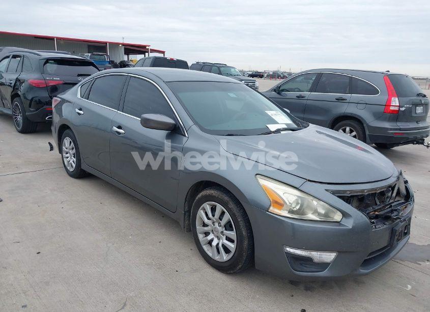 2015 Nissan Altima 2.5 S (VIN 1N4AL3AP2FN861996) main photo