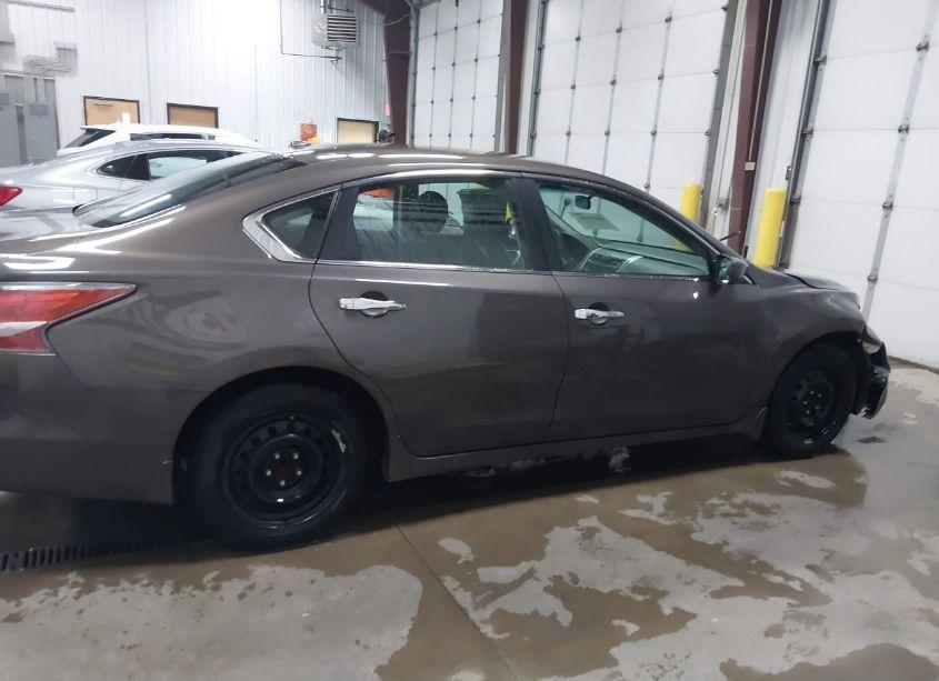 Photo 13 of 2015 Nissan Altima 2.5 S (VIN 1N4AL3AP2FN863747)