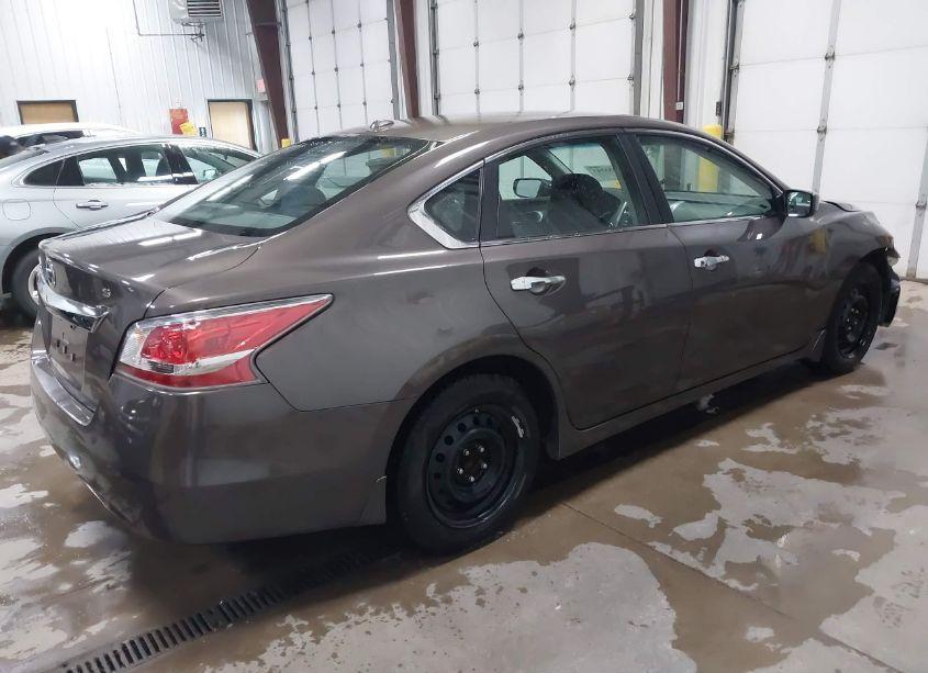 Photo 4 of 2015 Nissan Altima 2.5 S (VIN 1N4AL3AP2FN863747)