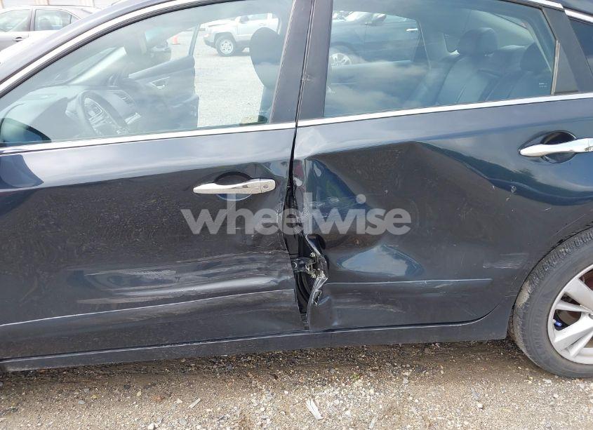 Photo 6 of 2015 Nissan Altima 2.5 SL (VIN 1N4AL3AP2FN873551)