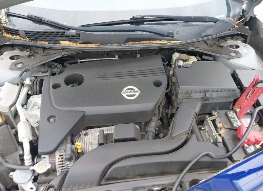Photo 10 of 2015 Nissan Altima 2.5 S (VIN 1N4AL3AP2FN876563)