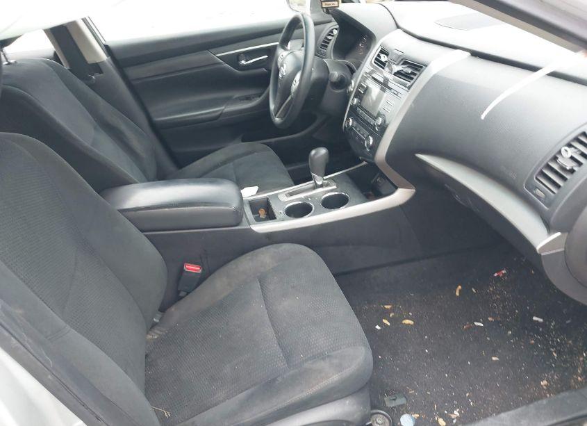 Photo 5 of 2015 Nissan Altima 2.5 S (VIN 1N4AL3AP2FN876563)