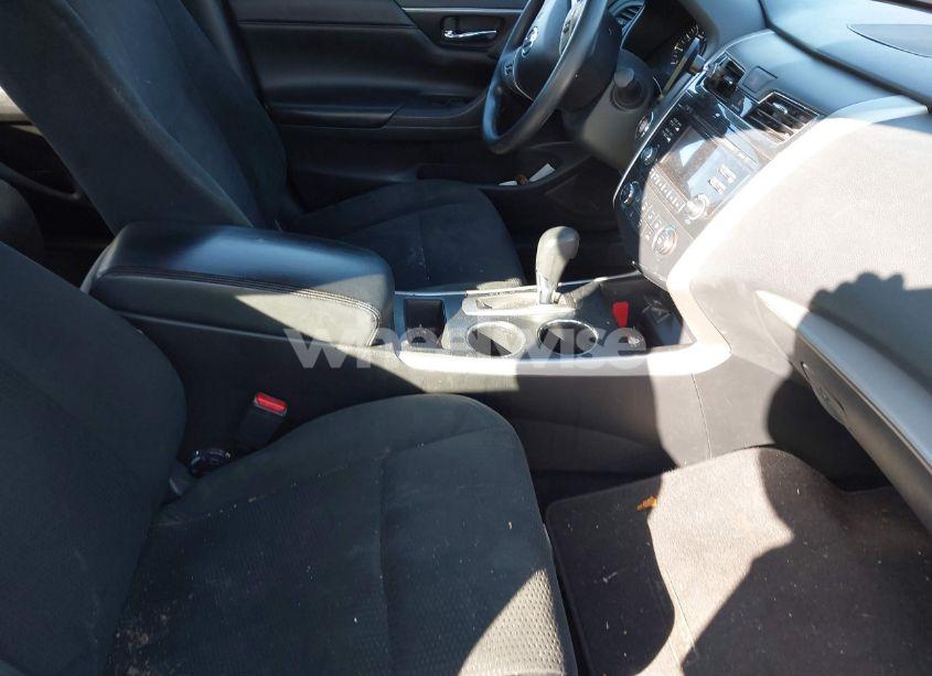 Photo 5 of 2015 Nissan Altima 2.5/2.5 S/2.5 SL/2.5 SV (VIN 1N4AL3AP2FN883061)