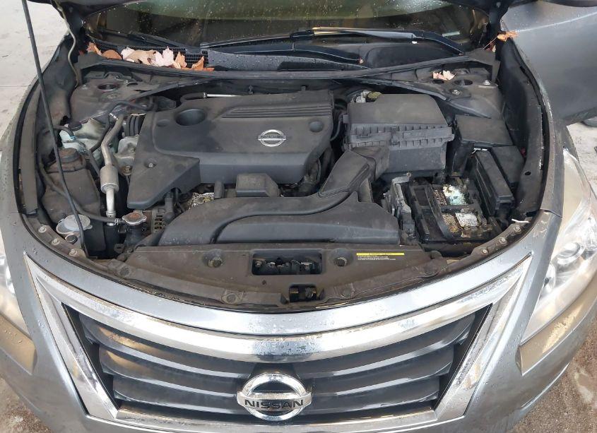 Photo 10 of 2015 Nissan Altima 2.5/2.5 S/2.5 SL/2.5 SV (VIN 1N4AL3AP2FN888373)