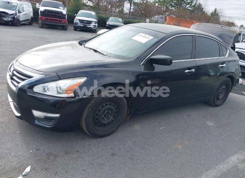 Photo 2 of 2015 Nissan Altima 2.5 S (VIN 1N4AL3AP2FN899521)