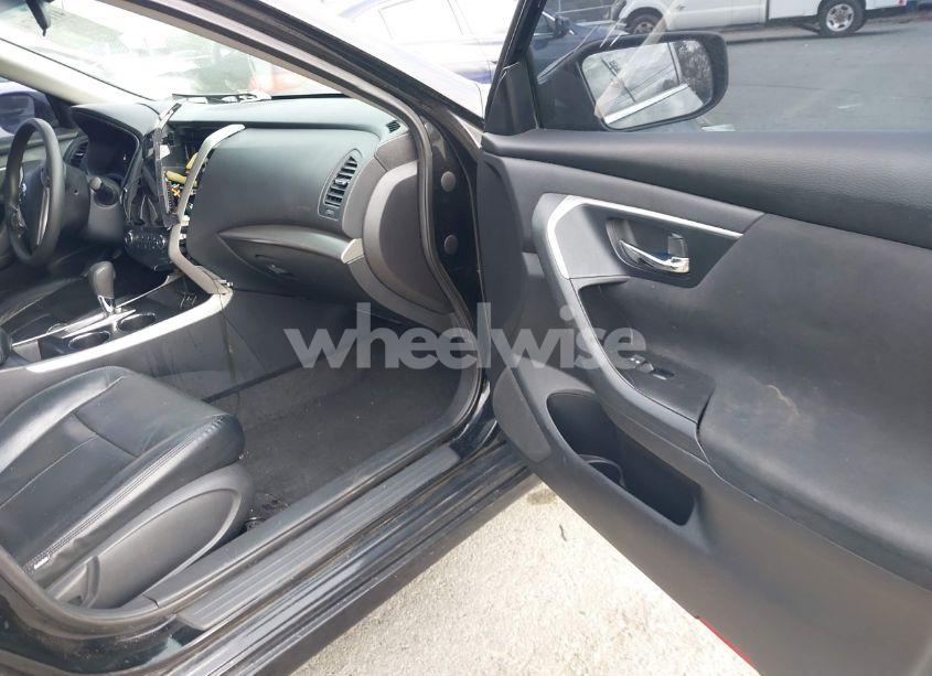 Photo 5 of 2015 Nissan Altima 2.5 S (VIN 1N4AL3AP2FN899521)