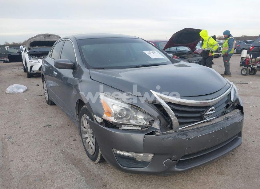 2015 Nissan Altima 2.5 S (VIN 1N4AL3AP2FN907861) main photo