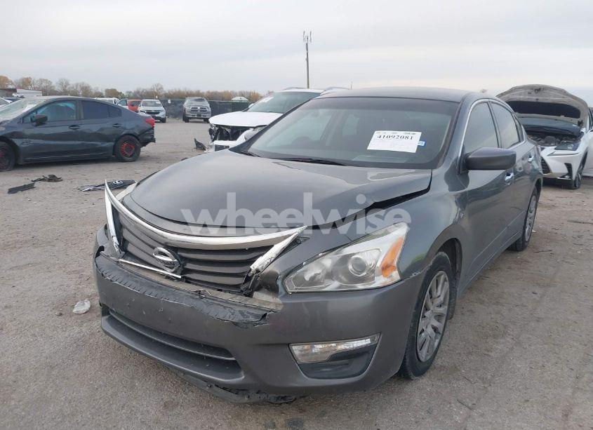Photo 2 of 2015 Nissan Altima 2.5 S (VIN 1N4AL3AP2FN907861)