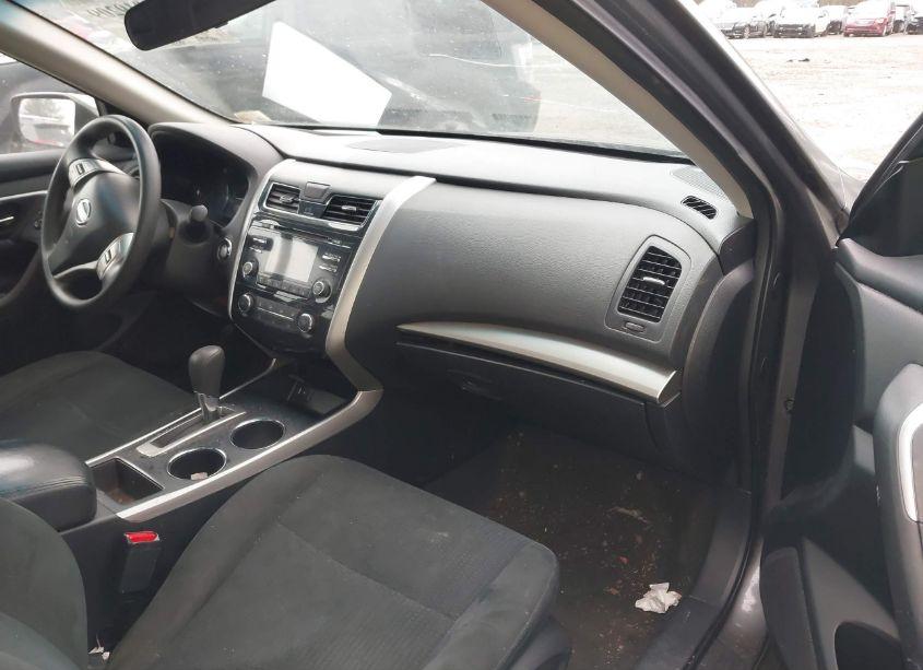 Photo 5 of 2015 Nissan Altima 2.5 S (VIN 1N4AL3AP2FN911019)