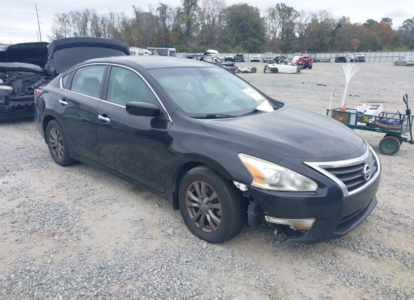 2015 Nissan Altima 2.5 S (VIN 1N4AL3AP2FN912476) main photo