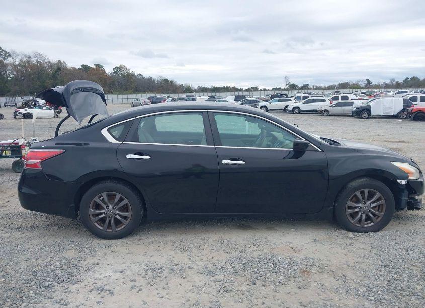 Photo 13 of 2015 Nissan Altima 2.5 S (VIN 1N4AL3AP2FN912476)