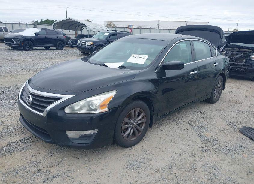 Photo 2 of 2015 Nissan Altima 2.5 S (VIN 1N4AL3AP2FN912476)