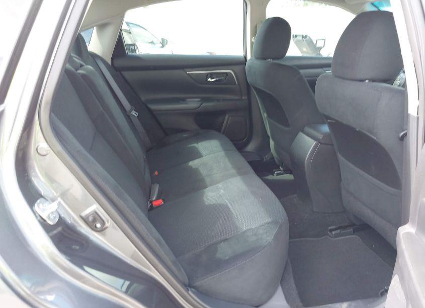 Photo 8 of 2015 Nissan Altima 2.5 S (VIN 1N4AL3AP2FN919721)