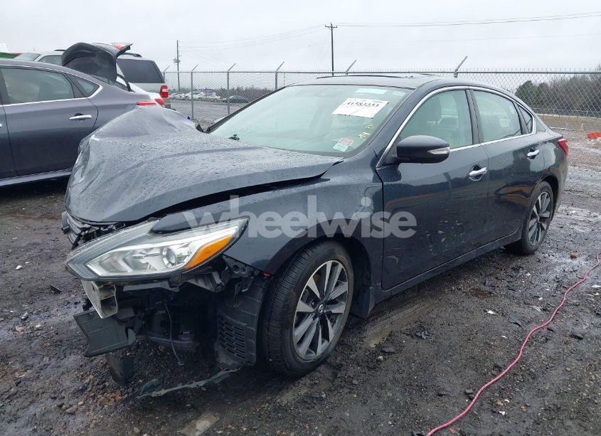 Photo 2 of 2016 Nissan Altima 2.5 SV (VIN 1N4AL3AP2GC111608)