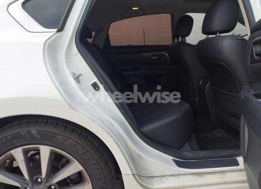 Photo 8 of 2016 Nissan Altima 2.5 SL (VIN 1N4AL3AP2GC122690)