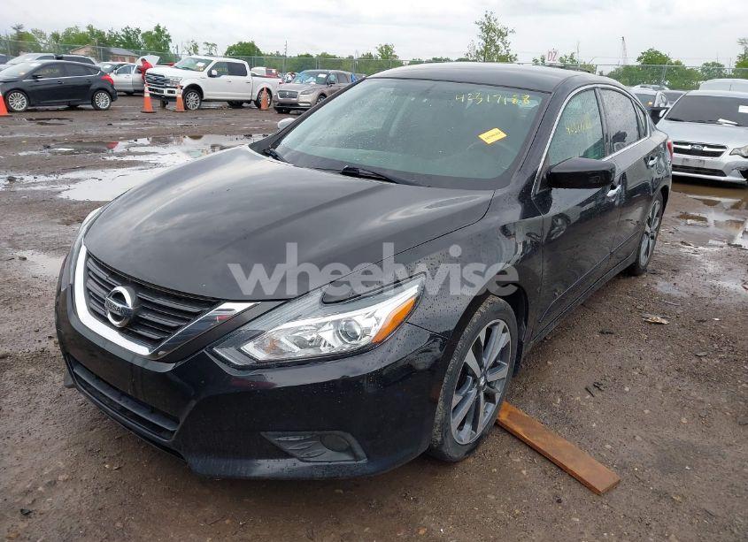 Photo 2 of 2016 Nissan Altima 2.5 SR (VIN 1N4AL3AP2GC128229)