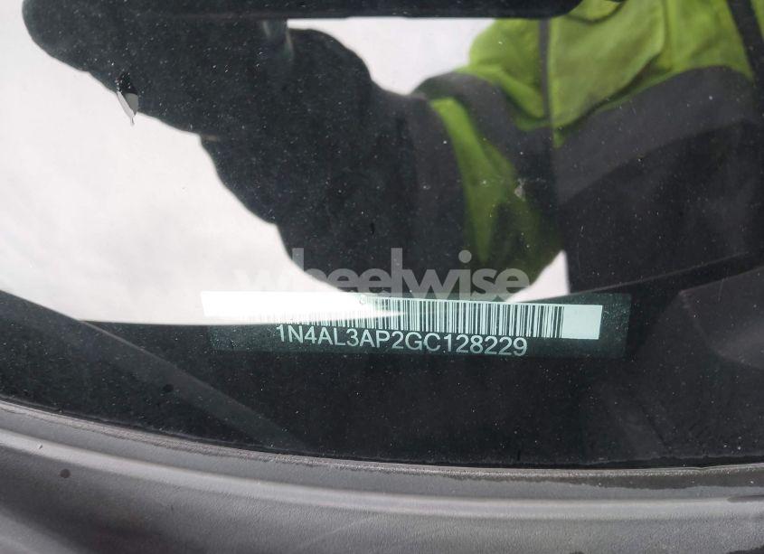 Photo 9 of 2016 Nissan Altima 2.5 SR (VIN 1N4AL3AP2GC128229)