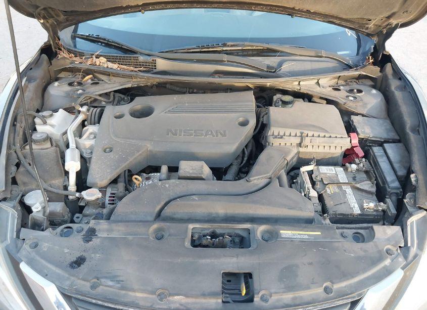 Photo 10 of 2016 Nissan Altima 2.5/2.5 S/2.5 SL/2.5 SR/2.5 SV (VIN 1N4AL3AP2GC131115)