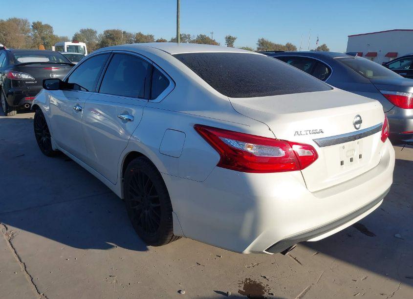 Photo 3 of 2016 Nissan Altima 2.5 S (VIN 1N4AL3AP2GC140929)