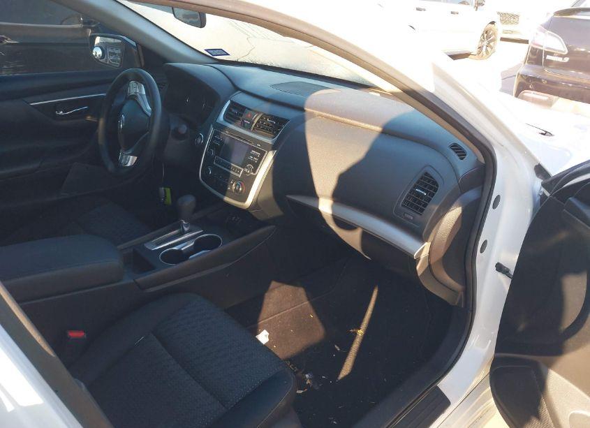 Photo 5 of 2016 Nissan Altima 2.5 S (VIN 1N4AL3AP2GC140929)