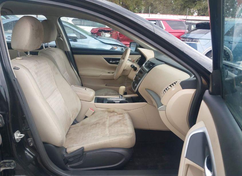 Photo 5 of 2016 Nissan Altima 2.5 (VIN 1N4AL3AP2GC144284)