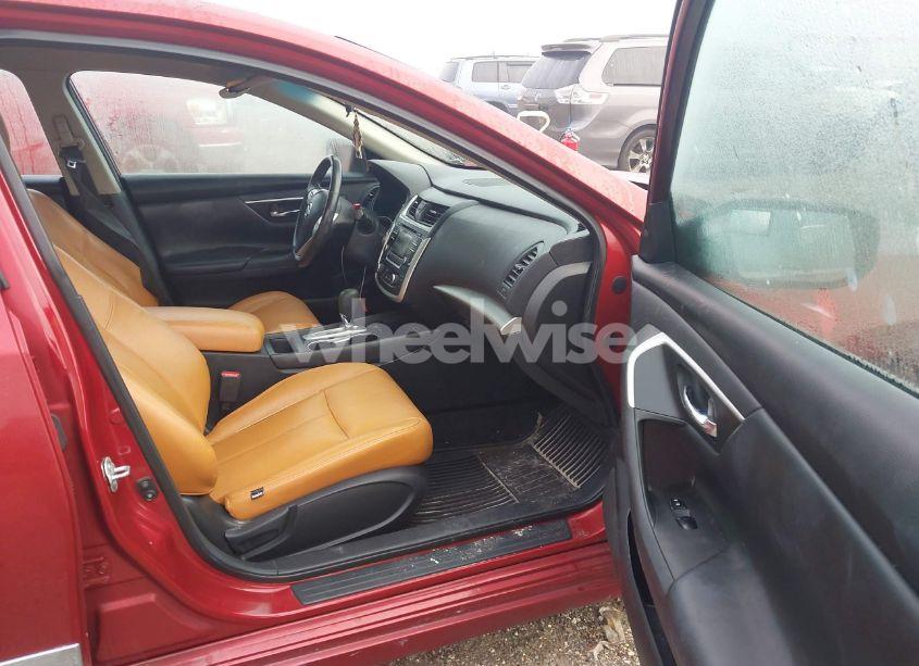 Photo 5 of 2016 Nissan Altima 2.5 SV (VIN 1N4AL3AP2GC157309)