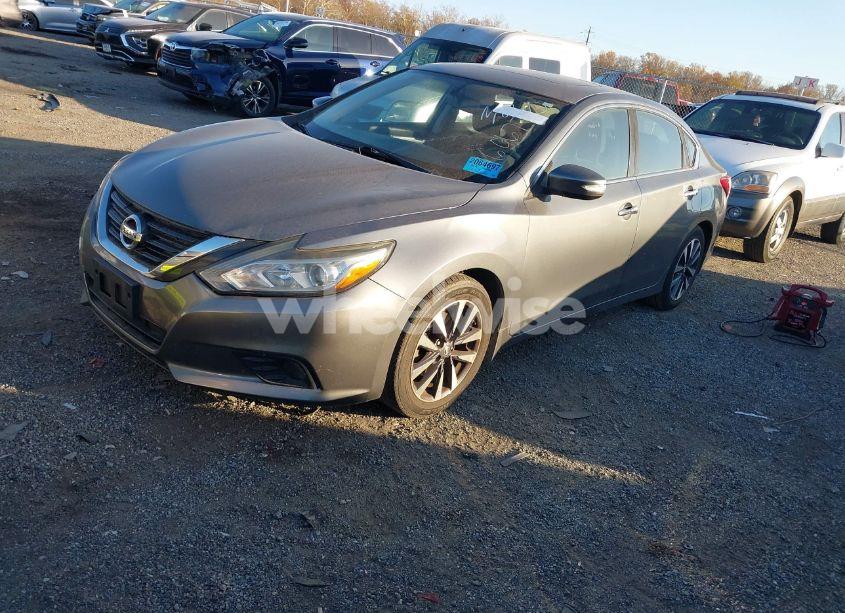 Photo 2 of 2016 Nissan Altima 2.5 SV (VIN 1N4AL3AP2GC160677)