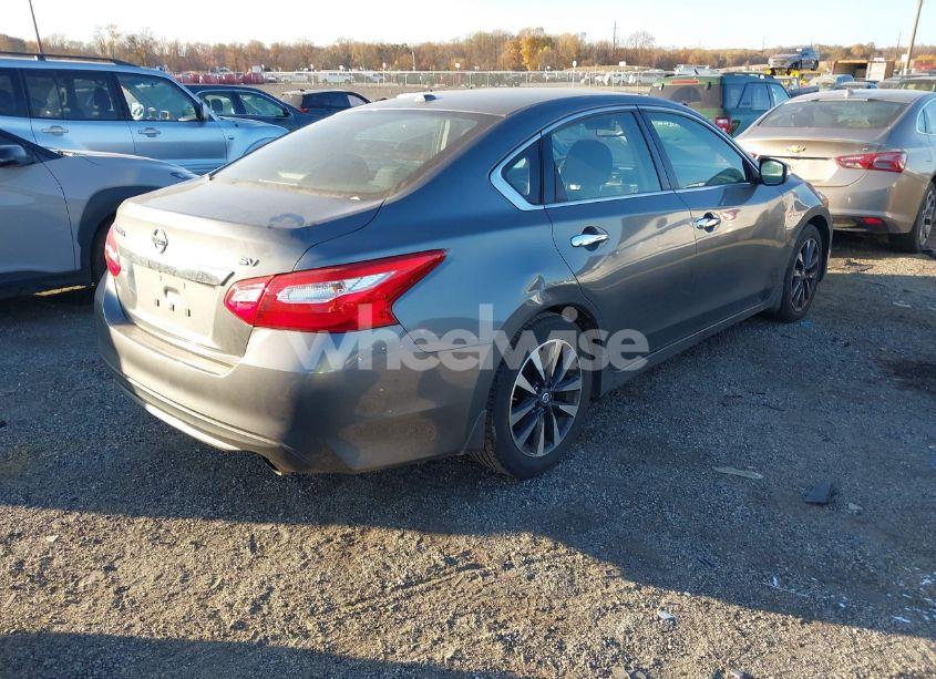 Photo 4 of 2016 Nissan Altima 2.5 SV (VIN 1N4AL3AP2GC160677)