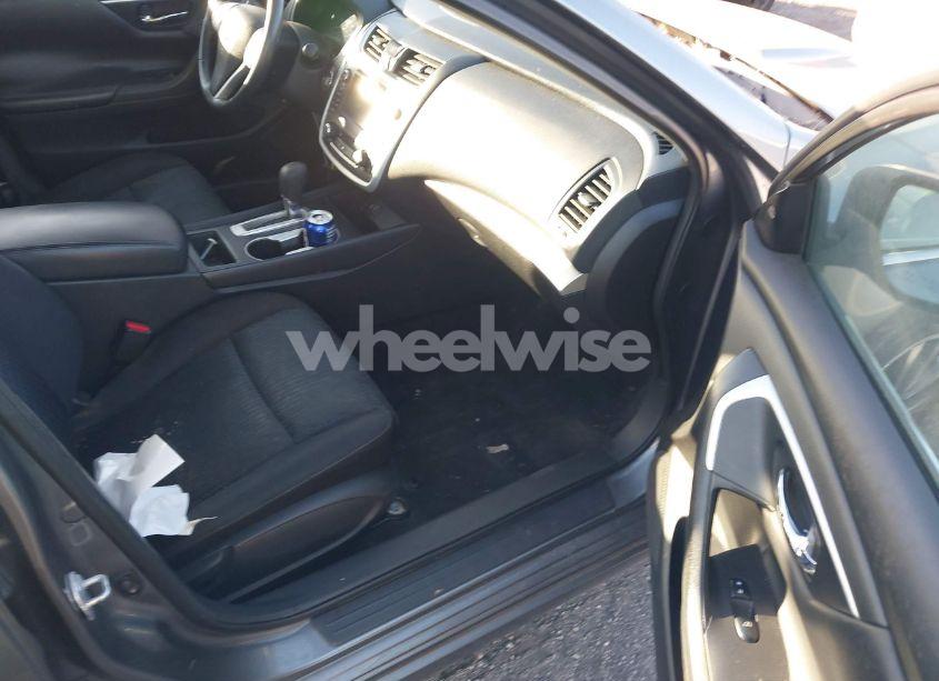 Photo 5 of 2016 Nissan Altima 2.5 SV (VIN 1N4AL3AP2GC160677)