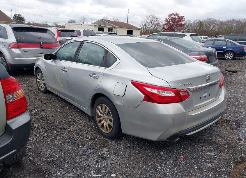 Photo 3 of 2016 Nissan Altima 2.5/2.5 S/2.5 SL/2.5 SR/2.5 SV (VIN 1N4AL3AP2GC167080)