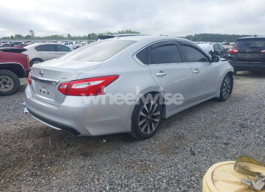 Photo 4 of 2016 Nissan Altima 2.5 SL (VIN 1N4AL3AP2GC168584)