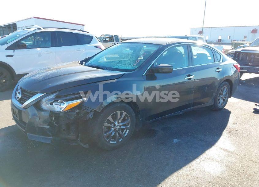 Photo 2 of 2016 Nissan Altima 2.5/2.5 S/2.5 SL/2.5 SR/2.5 SV (VIN 1N4AL3AP2GC168827)