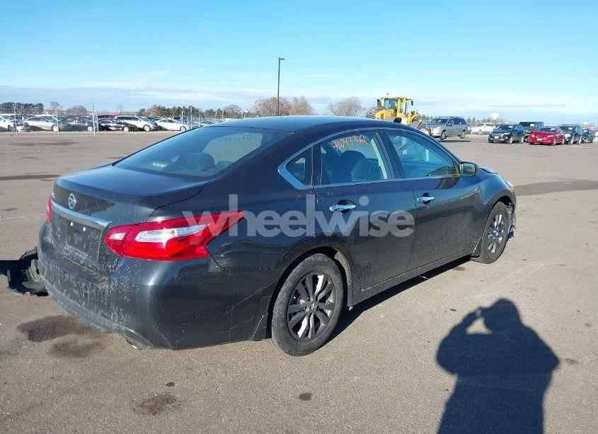 Photo 4 of 2016 Nissan Altima 2.5/2.5 S/2.5 SL/2.5 SR/2.5 SV (VIN 1N4AL3AP2GC168827)