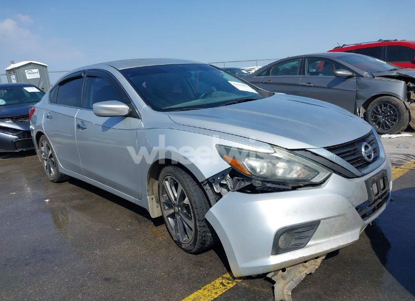 2016 Nissan Altima 2.5 SR (VIN 1N4AL3AP2GC171145) main photo