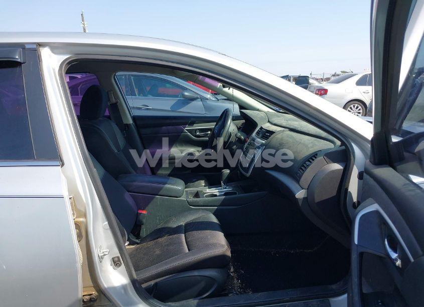 Photo 5 of 2016 Nissan Altima 2.5 SR (VIN 1N4AL3AP2GC171145)