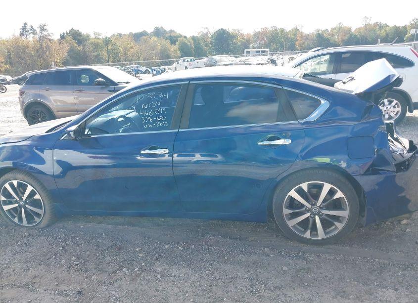 Photo 14 of 2016 Nissan Altima 2.5 SR (VIN 1N4AL3AP2GC173817)