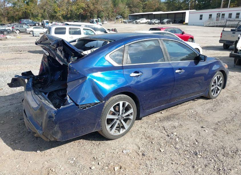 Photo 4 of 2016 Nissan Altima 2.5 SR (VIN 1N4AL3AP2GC173817)