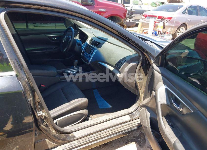 Photo 5 of 2016 Nissan Altima 2.5 S (VIN 1N4AL3AP2GC193601)