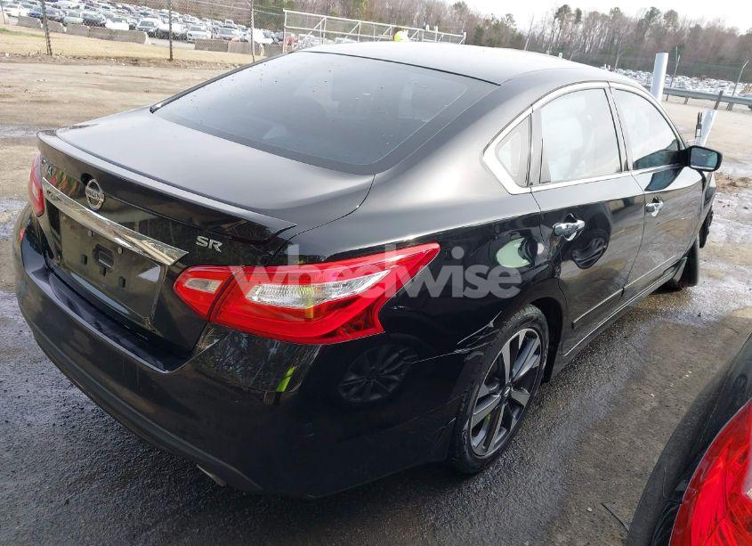 Photo 4 of 2016 Nissan Altima 2.5 SR (VIN 1N4AL3AP2GC200935)